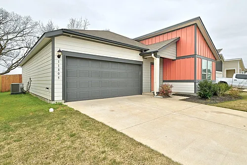 11805 Saddle Rock Dr Photo 1