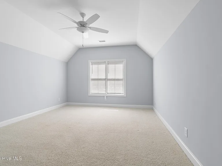 3688 Gardenia Ln — Photo 28