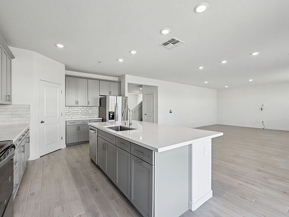 NCA_Riverine_5025_Kitchen_659_ChannelCr_4.jpg