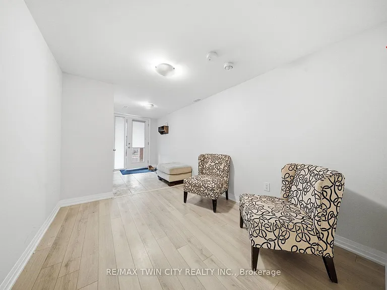 585 Colborne St E #1113 — Photo 24