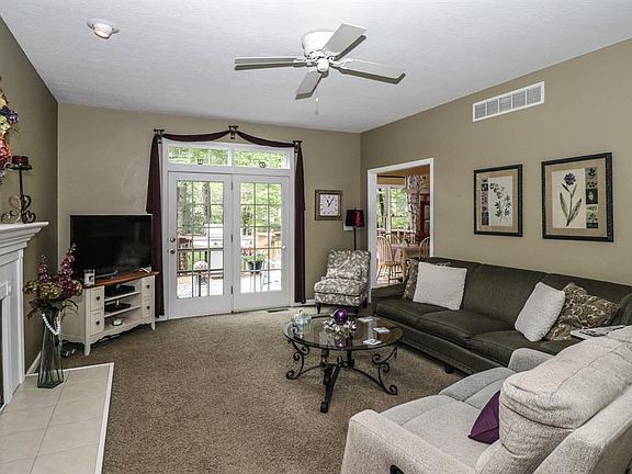 3rd image of 26010 Arbor Lake Dr