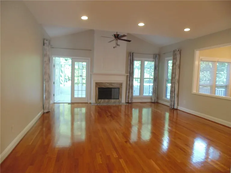 3895 Deauville Way — Photo 8
