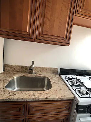 Rented by Kew Forest Realty Inc | media 7