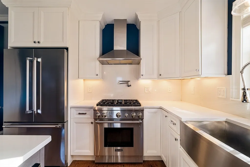 Building Photo - 41 Myrtle St #41