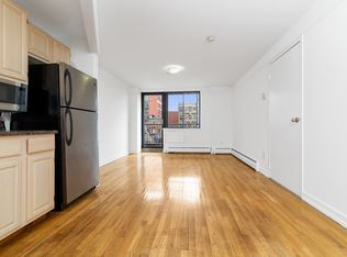 394 E 8th St APT 3C, New York, NY 10009