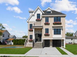 323 N Huntington Ave, Margate, NJ 08402