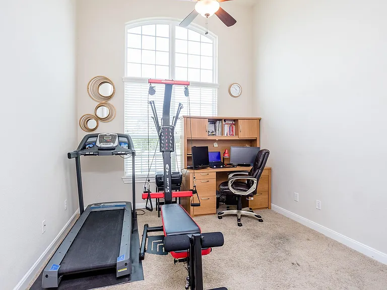 4622 Regal Shadow Ln — Photo 19
