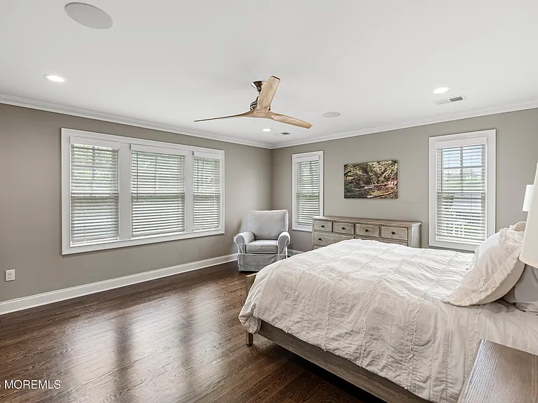 15 Shrewsbury Dr — Photo 13