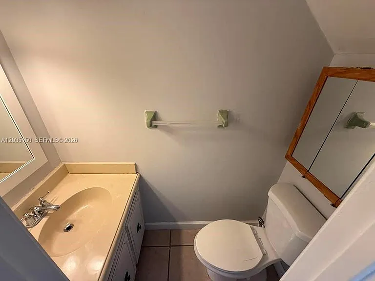 1255 W 53rd St #204 — Photo 6