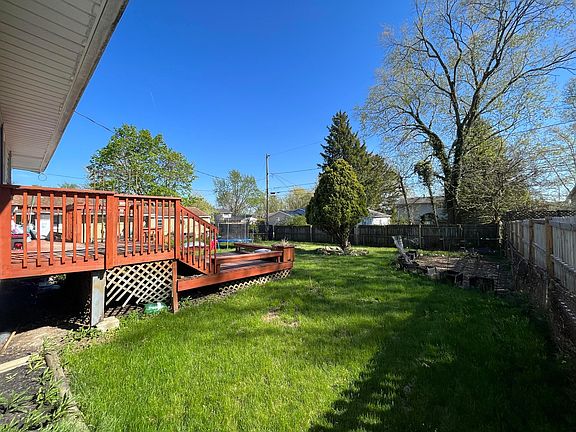 3rd image of 1457 Chesterton Sq N