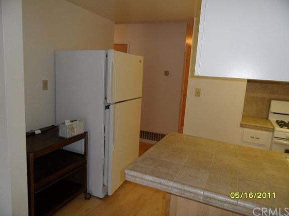 Very Clean kitchen 2