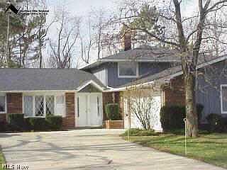 1st image of 8630 Oxford Dr