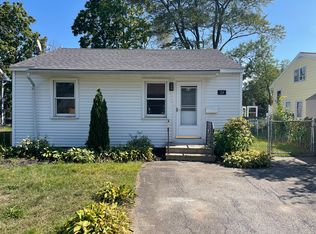 24 Canton St, Schenectady, NY 12304