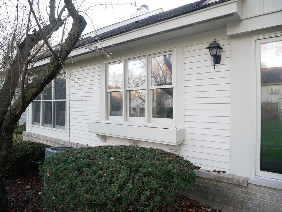 7367 Simsbury Dr West Bloomfield, MI Zillow