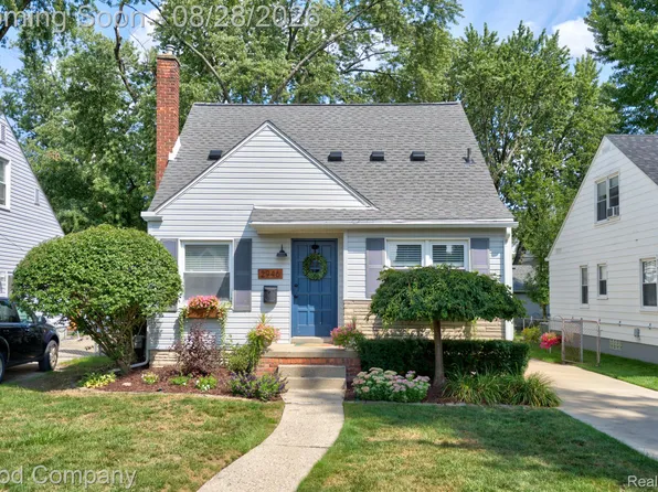 2946 Ellwood Ave, Berkley, MI 48072