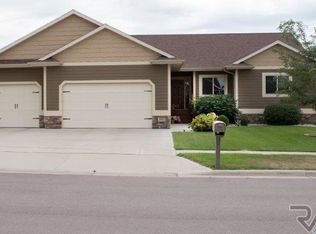 100 N Sunshine Ave, Brandon, SD 57005