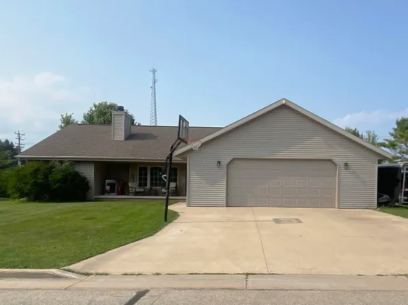 849 Browning Dr, Seymour, WI 54165