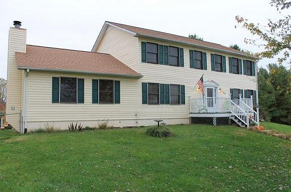 1st image of 127 Wellington Ct