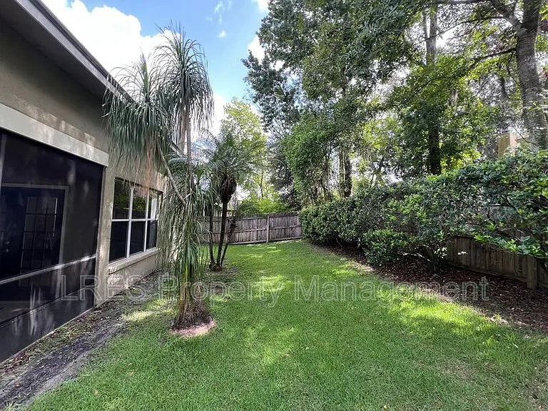 1605 Slash Pine Pl — Photo 28