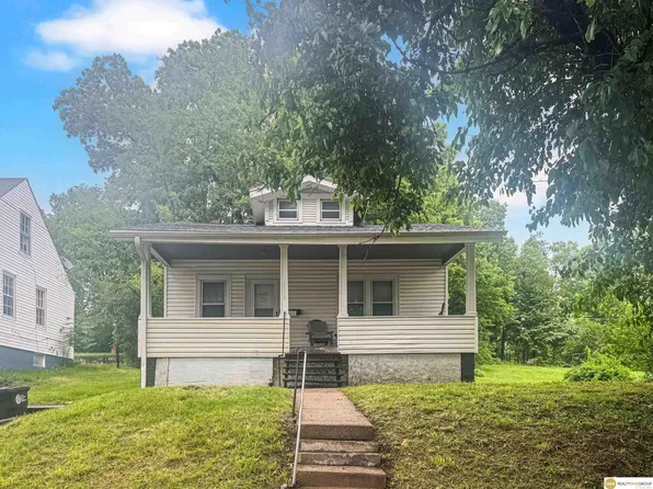 4525 N 41st St, Omaha, NE 68111