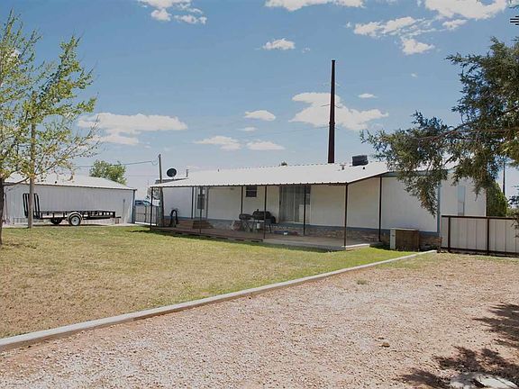 5th image of 2109 E University Dr