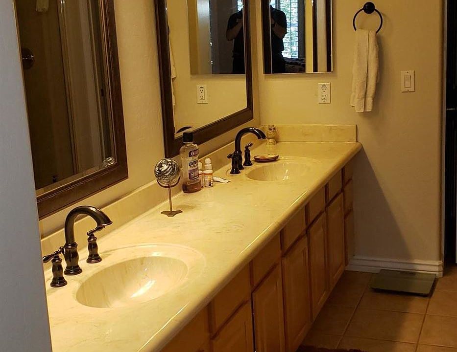 1st image of 5015 E Cheyenne Dr Unit 40