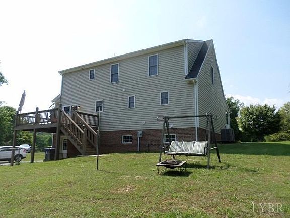 5th image of 129 Mulberry Cir