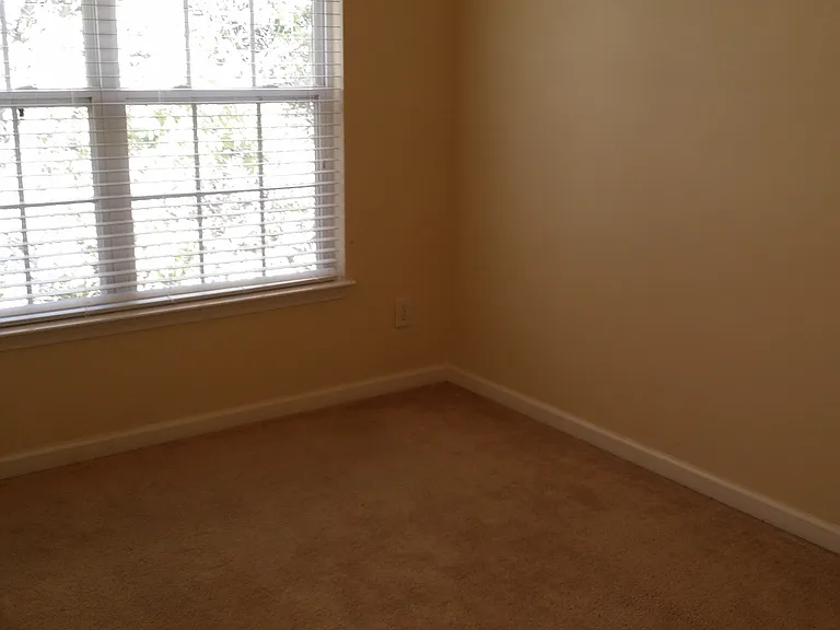 655 Kenridge Dr — Photo 27