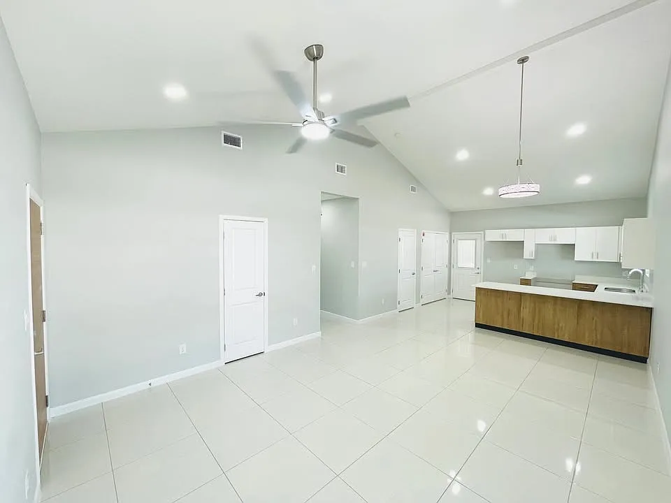 Building Photo - 2704 Brownjay Rd #2