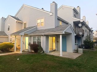 42 Tanglewood Ct, Monmouth Junction, NJ 08852