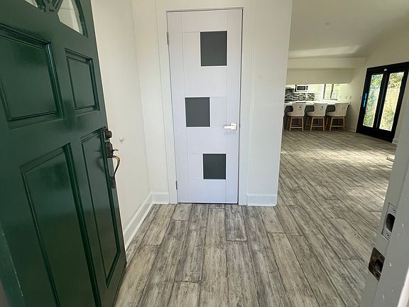 5th image of 18828 Jersey Ave #1/2