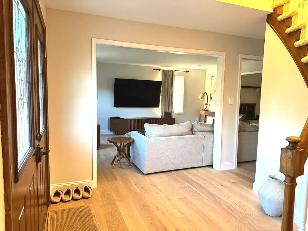 4 bed, 2.5 bath, 2518 sqft, $4,850 — Photo 4