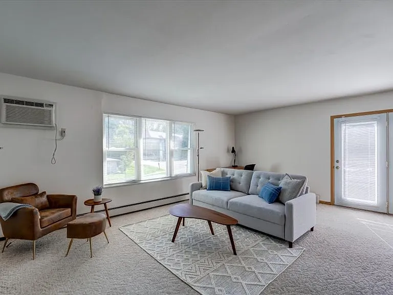 7203 Fortune Dr #3 — Photo 2