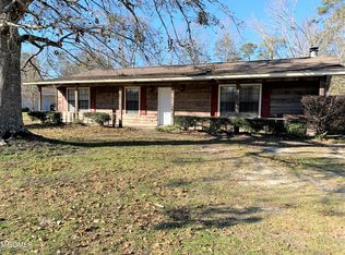 1108 Hickory Dr, Long Beach, MS 39560