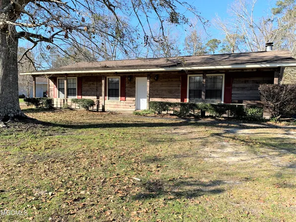 1108 Hickory Dr, Long Beach, MS 39560