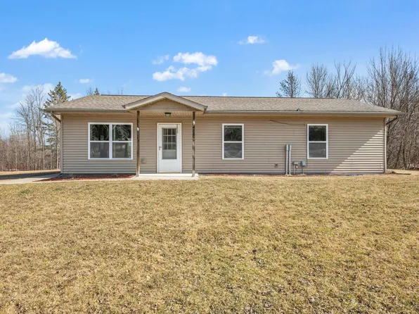 420 Cedar St S, Hill City, MN 55748