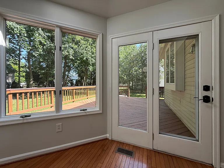 8011 Lions Crest Way — Photo 9