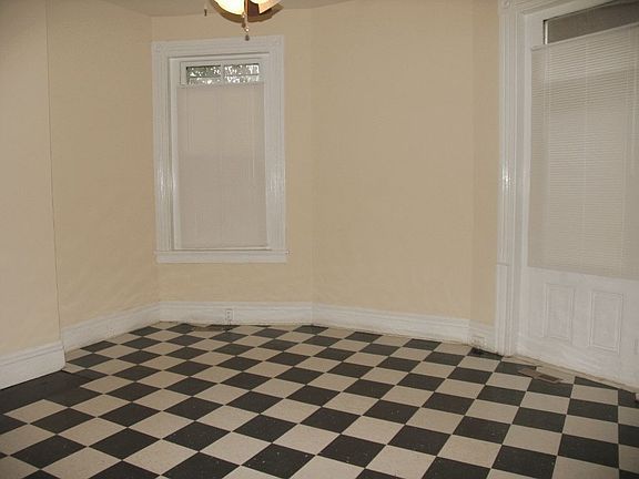 5th image of 1302 Bainbridge St