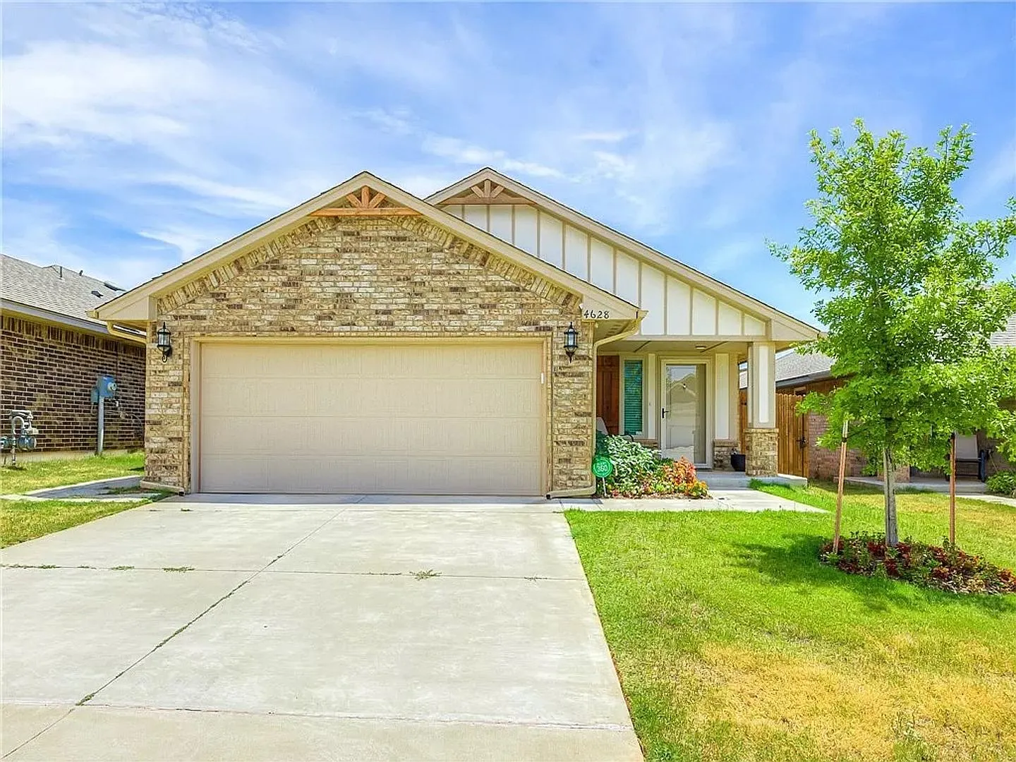 3BD/2BTH Home Minutes from the Highway! — Photo 1