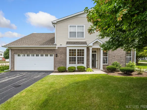2637 Amber Ln, Algonquin, IL 60102