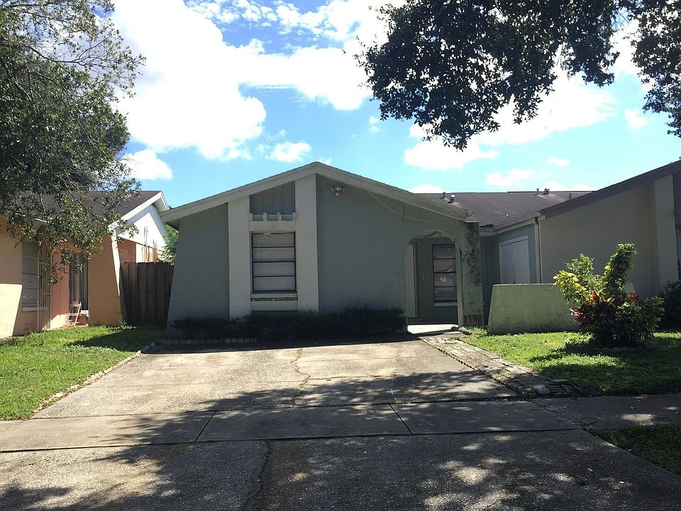 1st image of 10468 Rosemount Dr