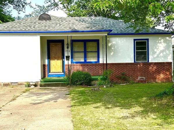 1724 Irving St, Independence, KS 67301