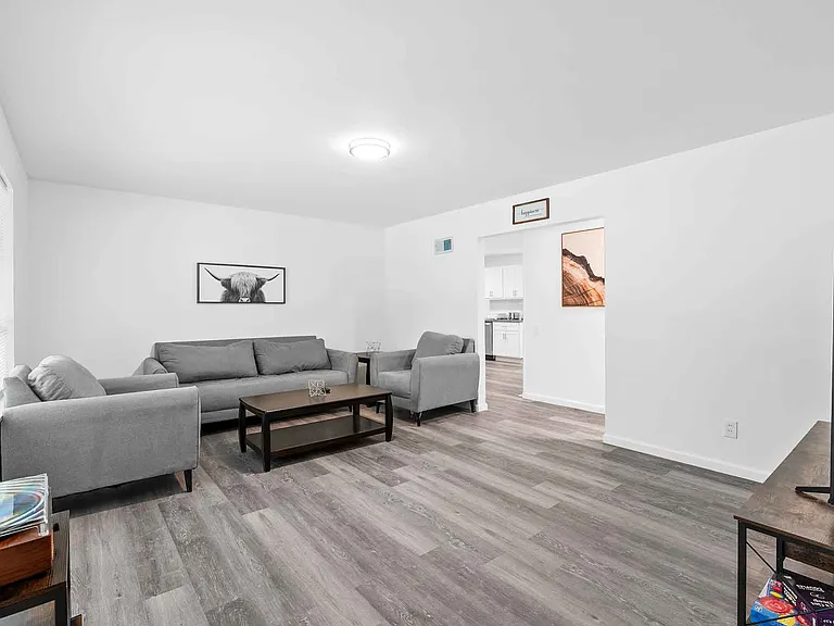 2633 Garham Dr — Photo 5