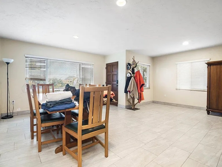 608 N Rios Ave — Photo 16