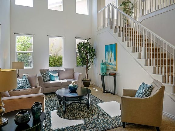3rd image of 29266 Las Palmas Ct