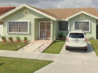 2050 SW 137th Ct, Miami, FL 33175