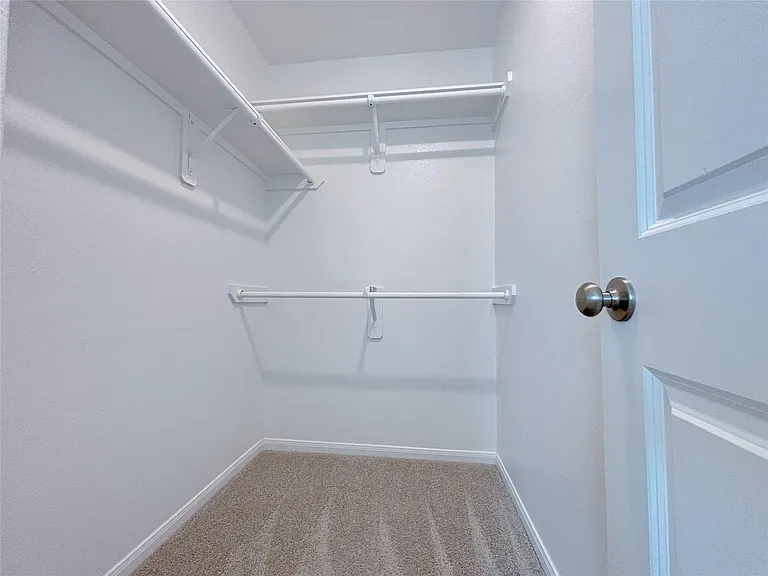 6034 Prince Place Dr — Photo 10