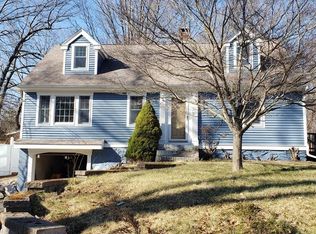 102 Mason Rd, Dudley, MA 01571
