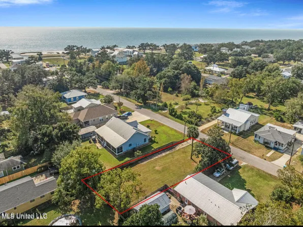 804 Reginault Ave #35, Gulfport, MS 39501
