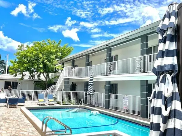 330 W Camino Real APT 12, Boca Raton, FL 33432